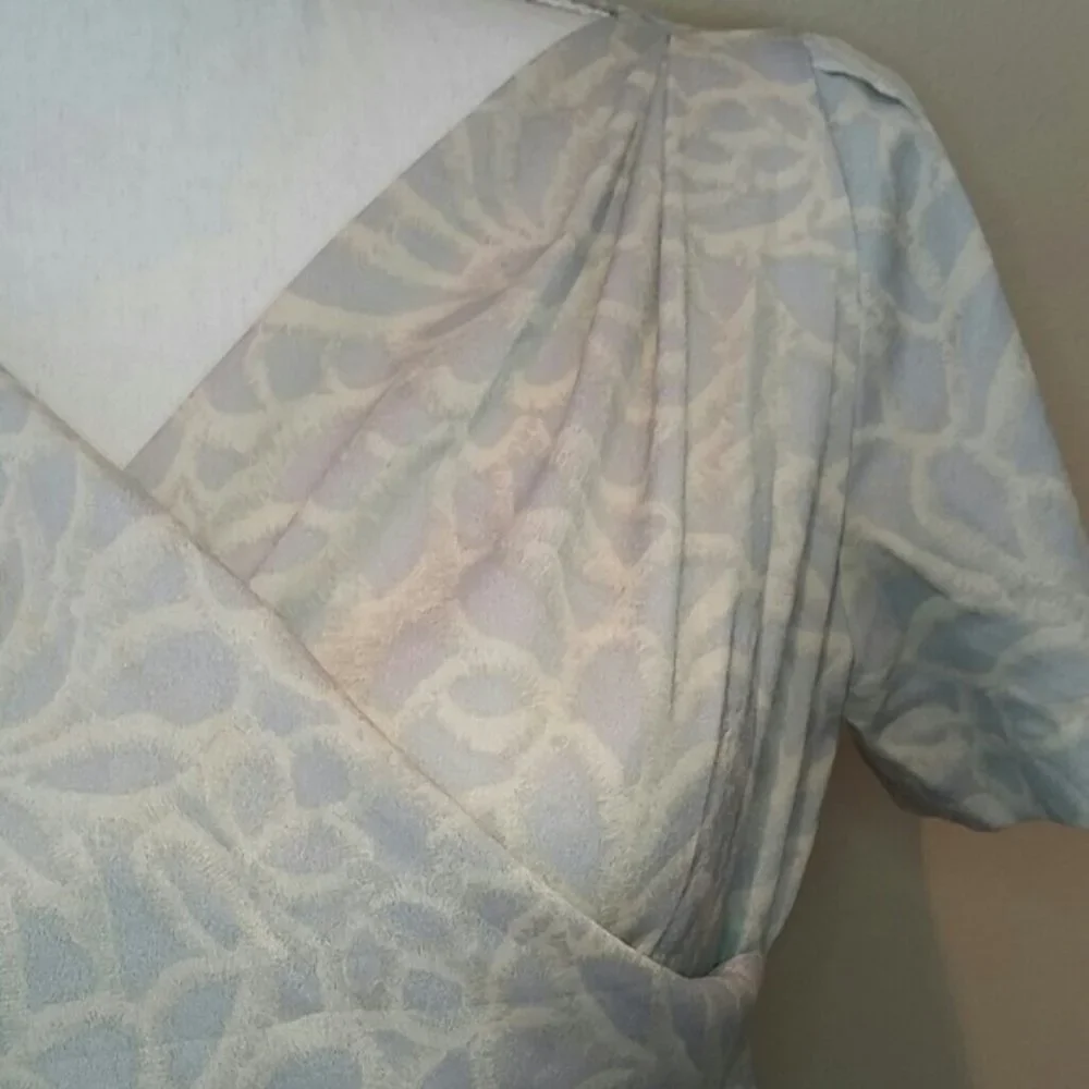 Banana Republic Faux Wrap Butterfly Print Blouse EUC sz 2